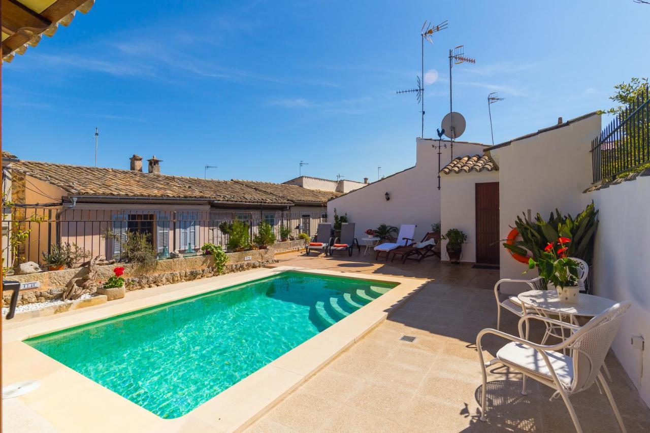 Holiday home Es Pujols Campanet